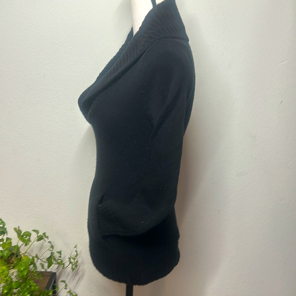 Guess black sweater with front pocket - Picture 4 of 8
